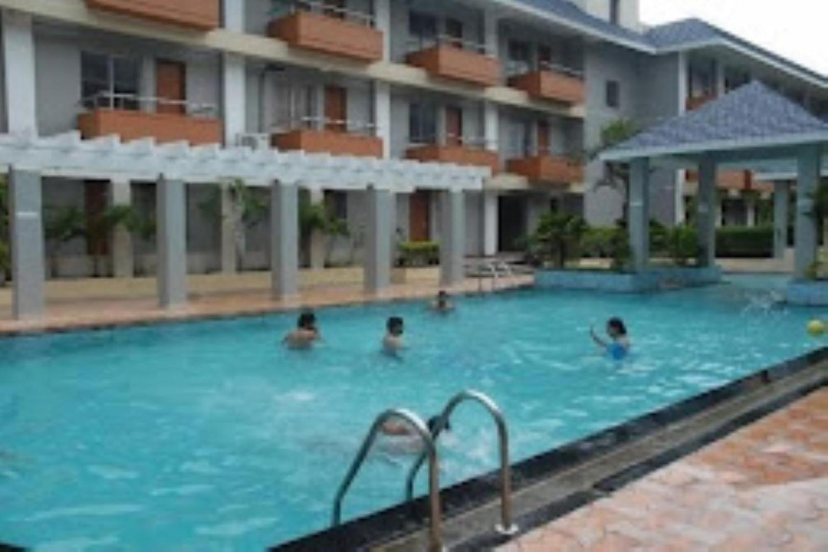 Blue Lily Beach Resort بوري المظهر الخارجي الصورة