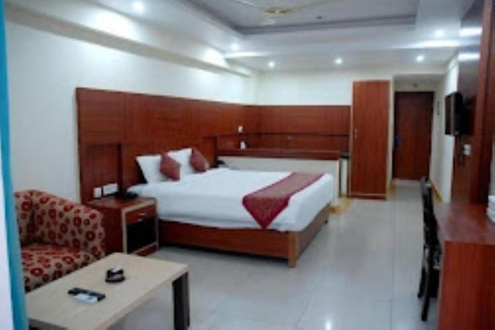 Blue Lily Beach Resort بوري المظهر الخارجي الصورة
