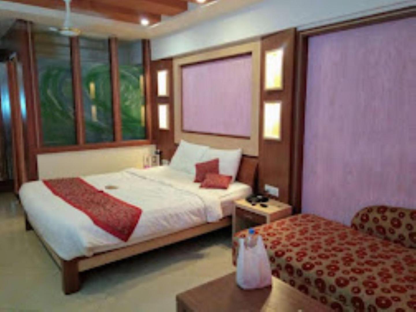 Blue Lily Beach Resort بوري المظهر الخارجي الصورة